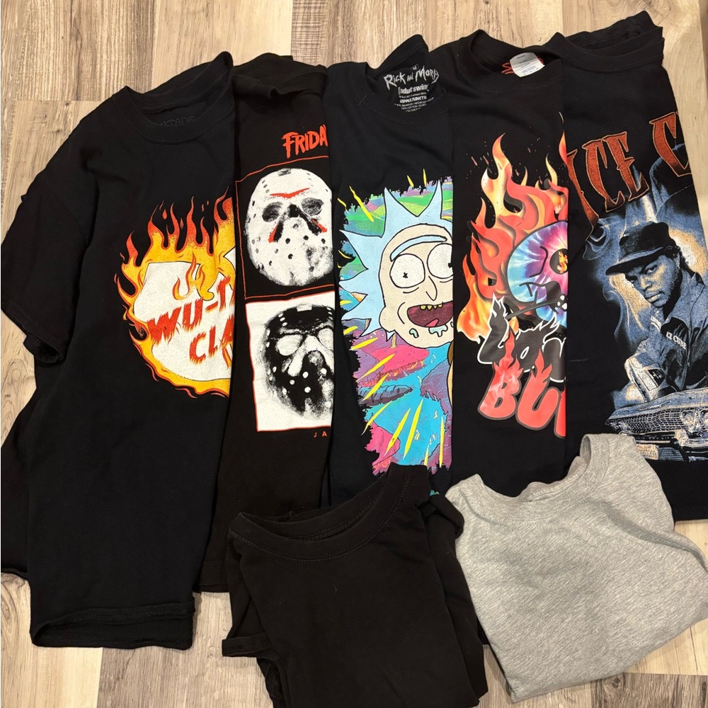 Graphic Tee Bundle Small/Medium